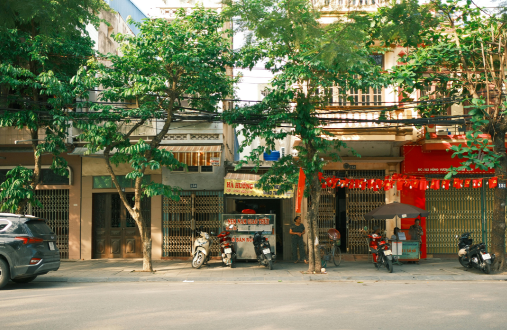 NGƯỜI DƯỚI 18 TUỔI CÓ ĐƯỢC ĐỨNG TÊN SỔ ĐỎ KHÔNG?